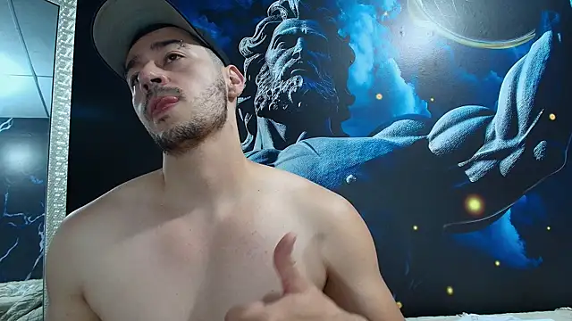 Snapshot of Salvatore_costa chatting on January 24, 1:35 am Salvatore costa online show from January 24, 1:35 am