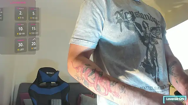 Snapshot of Salvatore_costa chatting on October 31, 3:07 am Salvatore costa online show from October 31, 3:07 am