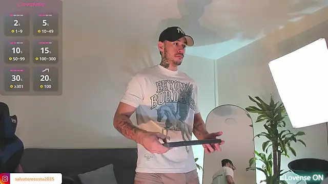 Snapshot of Salvatore_costa chatting on November 1, 7:21 am Salvatore costa online show from November 1, 7:21 am