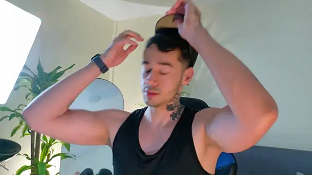 Snapshot of Salvatore_costa chatting on November 19, 4:23 am Salvatore costa online show from November 19, 4:23 am