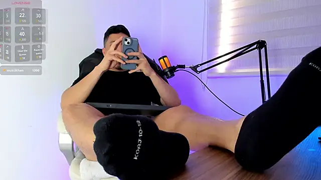 Snapshot of Fraannco chatting on January 31, 7:29 pm Fraannco online show from January 31, 7:29 pm