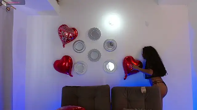 lucie petite online show from February 12, 6:40 pm