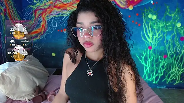 lucie petite online show from November 6, 6:42 pm