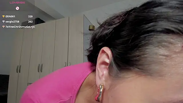 Andrewine89 online show from March 8, 12:00 am