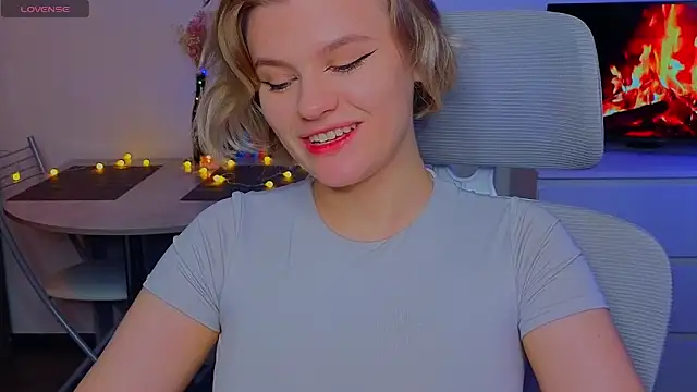 Snapshot of _JessieVibes chatting on January 17, 3:43 pm JessieVibes online show from January 17, 3:43 pm