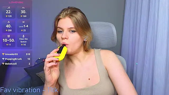 Snapshot of _JessieVibes chatting on March 5, 8:10 pm JessieVibes online show from March 5, 8:10 pm