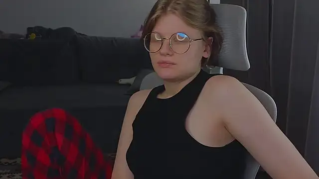 Snapshot of _JessieVibes chatting on September 9, 3:22 pm JessieVibes online show from September 9, 3:22 pm