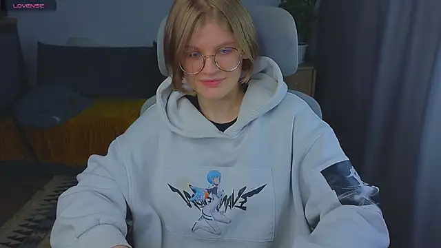 Snapshot of _JessieVibes chatting on October 4, 5:22 pm JessieVibes online show from October 4, 5:22 pm