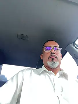 Snapshot of TheConfidentialClub chatting on January 18, 3:59 pm TheConfidentialClub online show from January 18, 3:59 pm