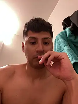 Snapshot of PerroDemonioHot chatting on February 1, 4:46 am PerroDemonioHot online show from February 1, 4:46 am