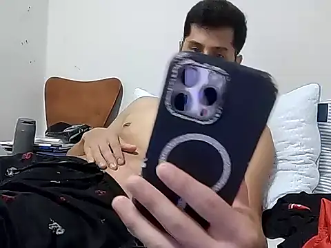 Snapshot of PerroDemonioHot chatting on September 11, 4:23 am PerroDemonioHot online show from September 11, 4:23 am