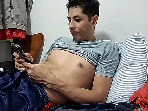 Snapshot of PerroDemonioHot chatting on October 19, 3:18 am PerroDemonioHot online show from October 19, 3:18 am