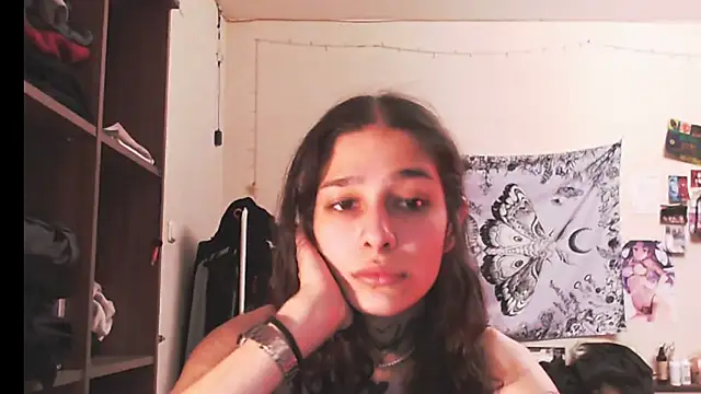 Snapshot of mollyEXD chatting on September 26, 8:13 pm mollyEXD online show from September 26, 8:13 pm