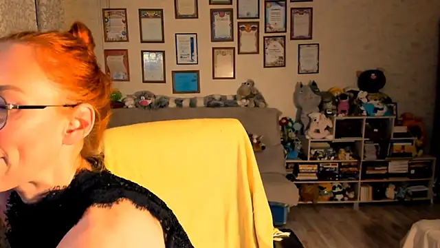 Snapshot of red_rocco chatting on October 7, 3:20 pm red rocco online show from October 7, 3:20 pm