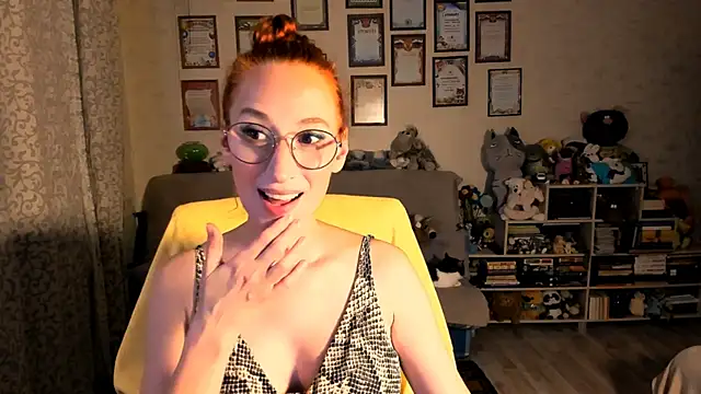 Snapshot of red_rocco chatting on October 18, 3:46 pm red rocco online show from October 18, 3:46 pm