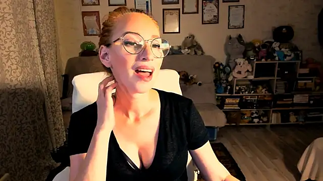 Snapshot of red_rocco chatting on November 2, 6:10 pm red rocco online show from November 2, 6:10 pm