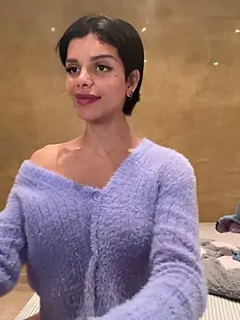 Snapshot of Rosariolovex chatting on February 3, 10:47 am Rosariolovex online show from February 3, 10:47 am