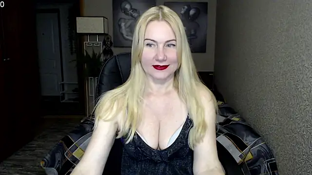 Snapshot of _Mire11a69 chatting on February 18, 5:10 pm Mire11a69 online show from February 18, 5:10 pm