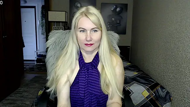 Snapshot of _Mire11a69 chatting on November 1, 6:04 am Mire11a69 online show from November 1, 6:04 am