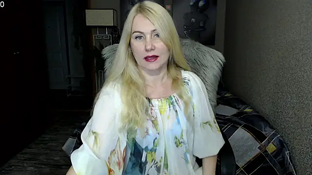 Snapshot of _Mire11a69 chatting on December 1, 3:28 pm Mire11a69 online show from December 1, 3:28 pm