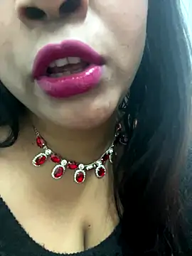 Snapshot of YourSuperTanya chatting on December 3, 9:51 am YourSuperTanya online show from December 3, 9:51 am