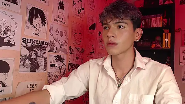 Snapshot of Mickey_Magic chatting on March 4, 9:29 am Mickey Magic online show from March 4, 9:29 am