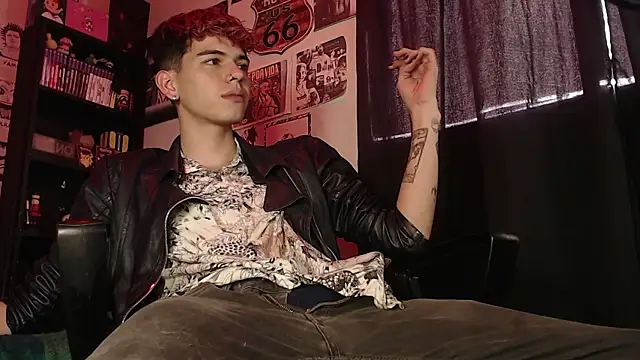 Snapshot of Mickey_Magic chatting on March 20, 12:11 pm Mickey Magic online show from March 20, 12:11 pm