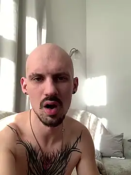 AssHunter4k online show from March 3, 1:20 pm