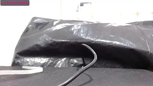 Snapshot of Solera_Red chatting on March 6, 8:48 pm Solera Red online show from March 6, 8:48 pm