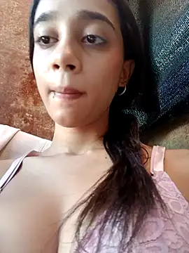 Snapshot of Zoe_Sweett18 chatting on January 21, 7:39 pm Zoe Sweett18 online show from January 21, 7:39 pm