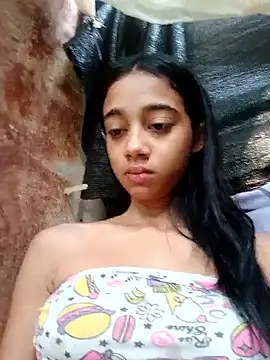 Snapshot of Zoe_Sweett18 chatting on February 28, 12:42 pm Zoe Sweett18 online show from February 28, 12:42 pm