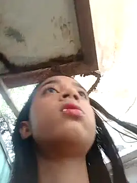 Snapshot of Zoe_Sweett18 chatting on March 5, 7:38 pm Zoe Sweett18 online show from March 5, 7:38 pm