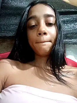 Snapshot of Zoe_Sweett18 chatting on March 7, 10:43 pm Zoe Sweett18 online show from March 7, 10:43 pm