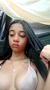 Snapshot of Zoe_Sweett18 chatting on March 14, 1:02 pm Zoe Sweett18 online show from March 14, 1:02 pm
