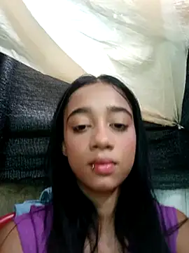 Snapshot of Zoe_Sweett18 chatting on March 22, 12:57 pm Zoe Sweett18 online show from March 22, 12:57 pm