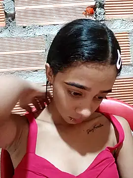 Snapshot of Zoe_Sweett18 chatting on September 16, 12:39 pm Zoe Sweett18 online show from September 16, 12:39 pm