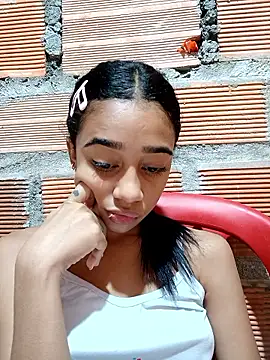 Snapshot of Zoe_Sweett18 chatting on September 18, 12:29 pm Zoe Sweett18 online show from September 18, 12:29 pm