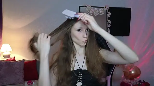 Snapshot of Sweeet_Lilit chatting on February 28, 4:54 am Sweeet Lilit online show from February 28, 4:54 am