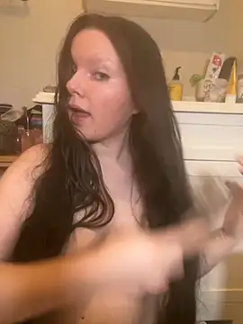 Snapshot of VenusandIppy chatting on October 16, 7:59 pm VenusandIppy online show from October 16, 7:59 pm