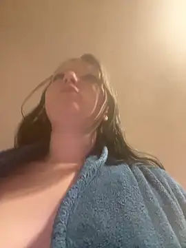 Snapshot of VenusandIppy chatting on October 17, 8:17 am VenusandIppy online show from October 17, 8:17 am