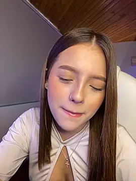 Snapshot of Sofia18_pinkk chatting on September 22, 10:12 pm Sofia18 pinkk online show from September 22, 10:12 pm