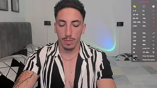 dylanspencer28 online show from January 27, 7:13 pm