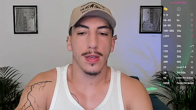 dylanspencer28 online show from March 17, 11:21 pm