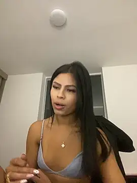 Snapshot of Michell_sr chatting on October 25, 1:13 am Michell sr online show from October 25, 1:13 am