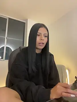 Snapshot of Michell_sr chatting on November 5, 12:10 am Michell sr online show from November 5, 12:10 am