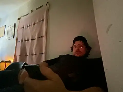 Snapshot of almighty_d chatting on February 13, 5:01 pm almighty d online show from February 13, 5:01 pm