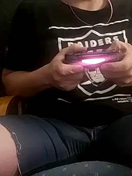 Snapshot of almighty_d chatting on February 20, 7:23 am almighty d online show from February 20, 7:23 am