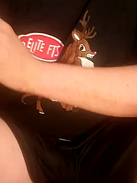 Snapshot of almighty_d chatting on March 7, 6:13 am almighty d online show from March 7, 6:13 am