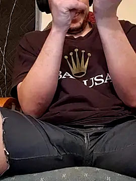 Snapshot of almighty_d chatting on March 18, 3:42 am almighty d online show from March 18, 3:42 am