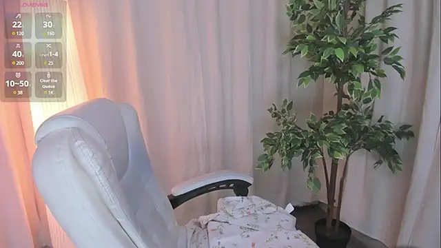 Snapshot of camilapersy chatting on February 1, 10:37 am camilapersy online show from February 1, 10:37 am